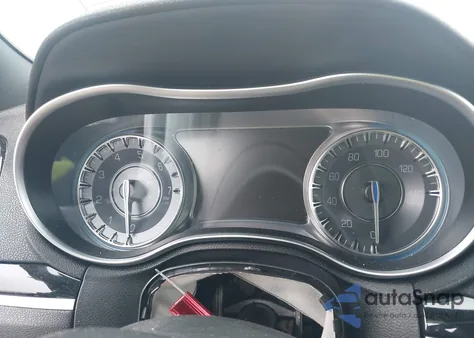 2021 Chrysler 300 300S z USA, uszkodzony, nr VIN 2C3CCABG0MH601189